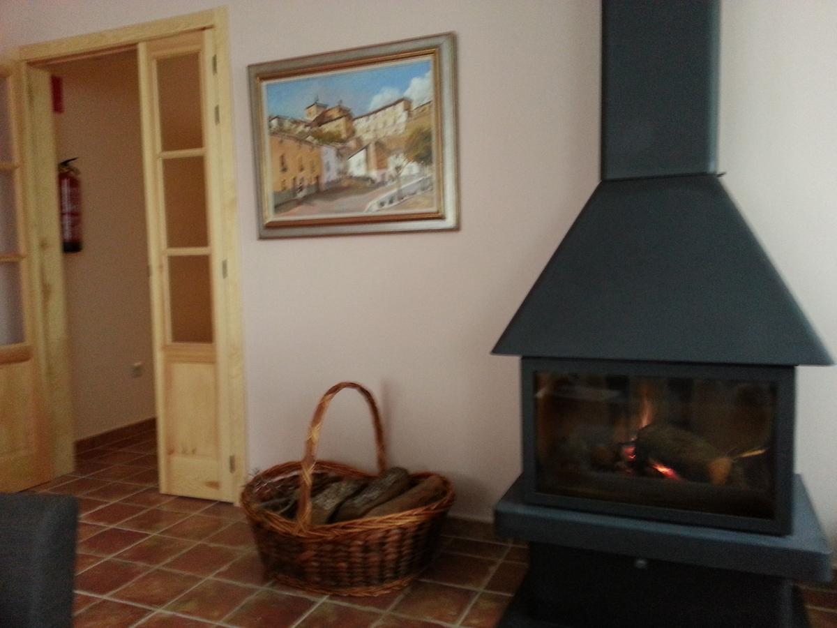 Hotel Rural La Casa Del Tio Telesforo Trescasas Eksteriør billede